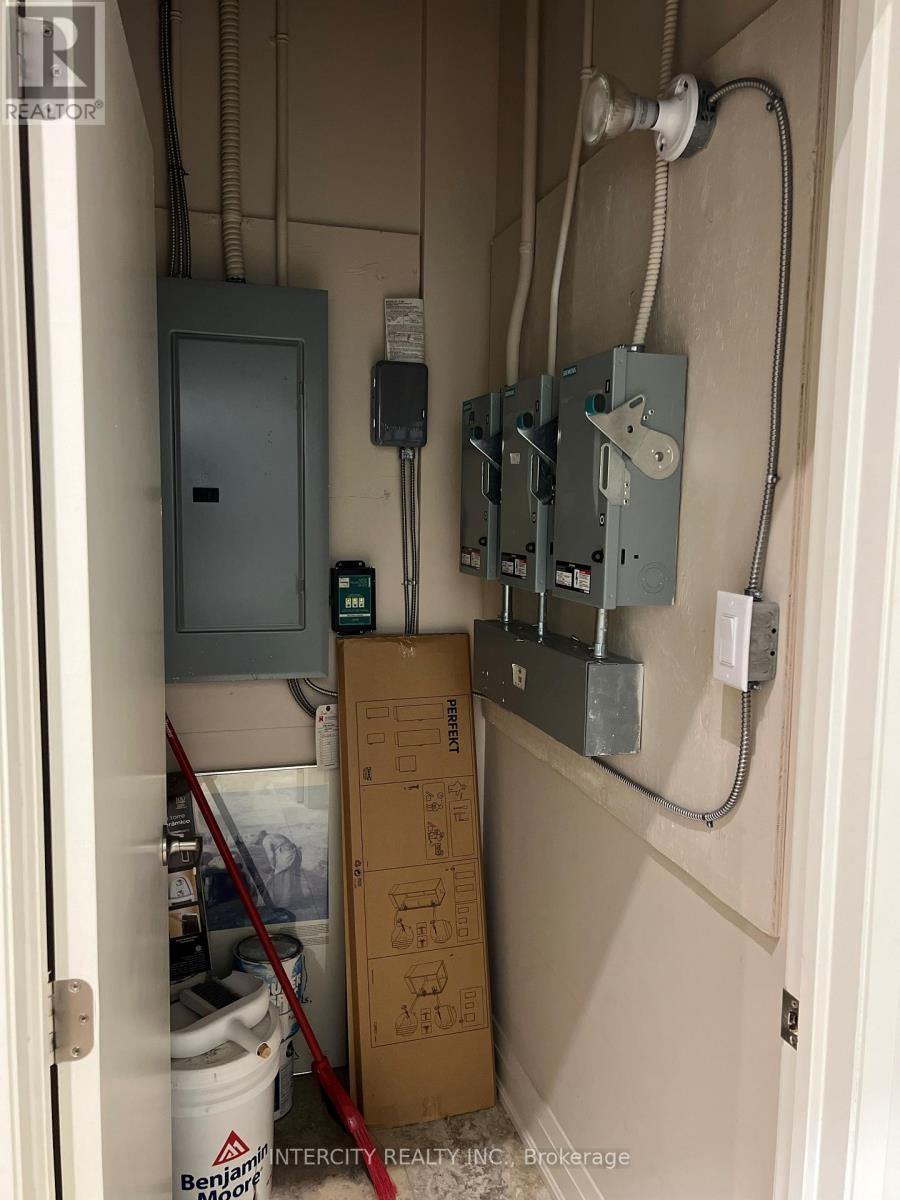B108 - 11685 Yonge Street, Richmond Hill, Ontario  L4E 0K7 - Photo 14 - N13852138