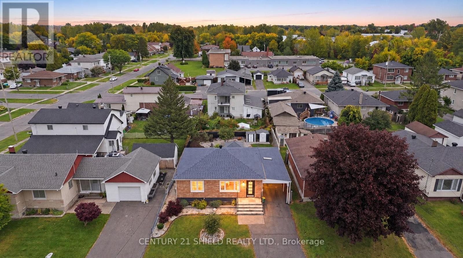 1019 MIRON AVENUE, Cornwall, Ontario