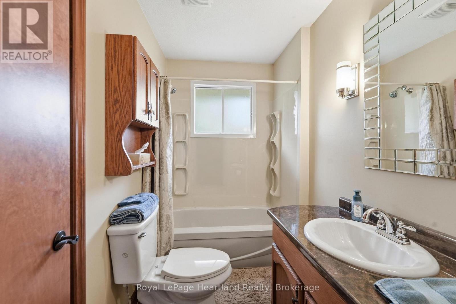 33950 Bachand Street, Bluewater, Ontario  N0M 2T0 - Photo 10 - X13852102