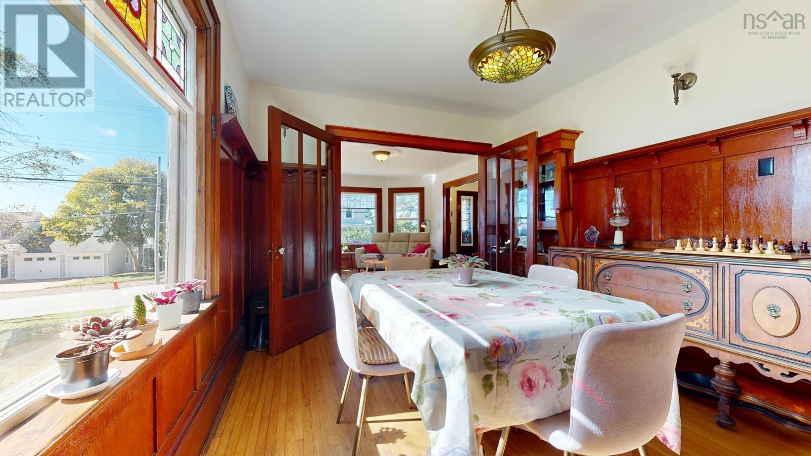 311 Pelham Street, Lunenburg, Nova Scotia  B0J 2C0 - Photo 19 - 202624681
