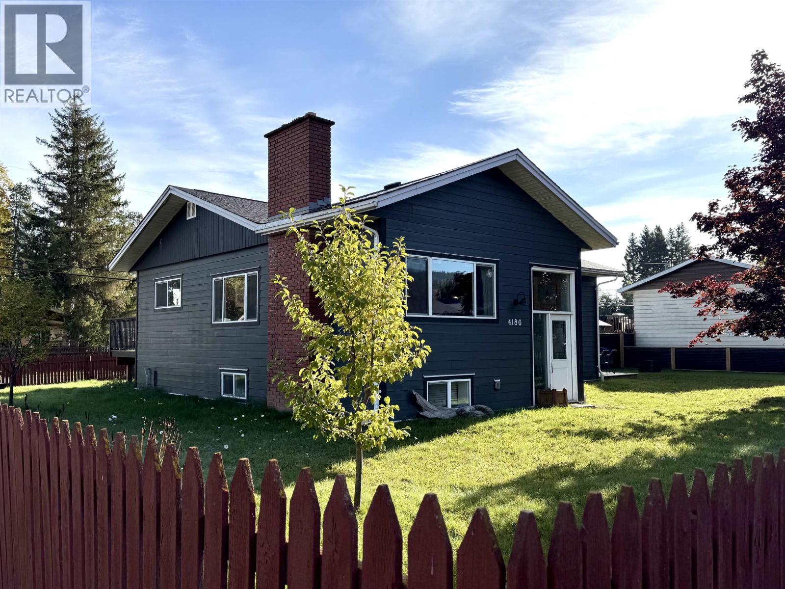 4186 2ND AVENUE, Smithers, British Columbia