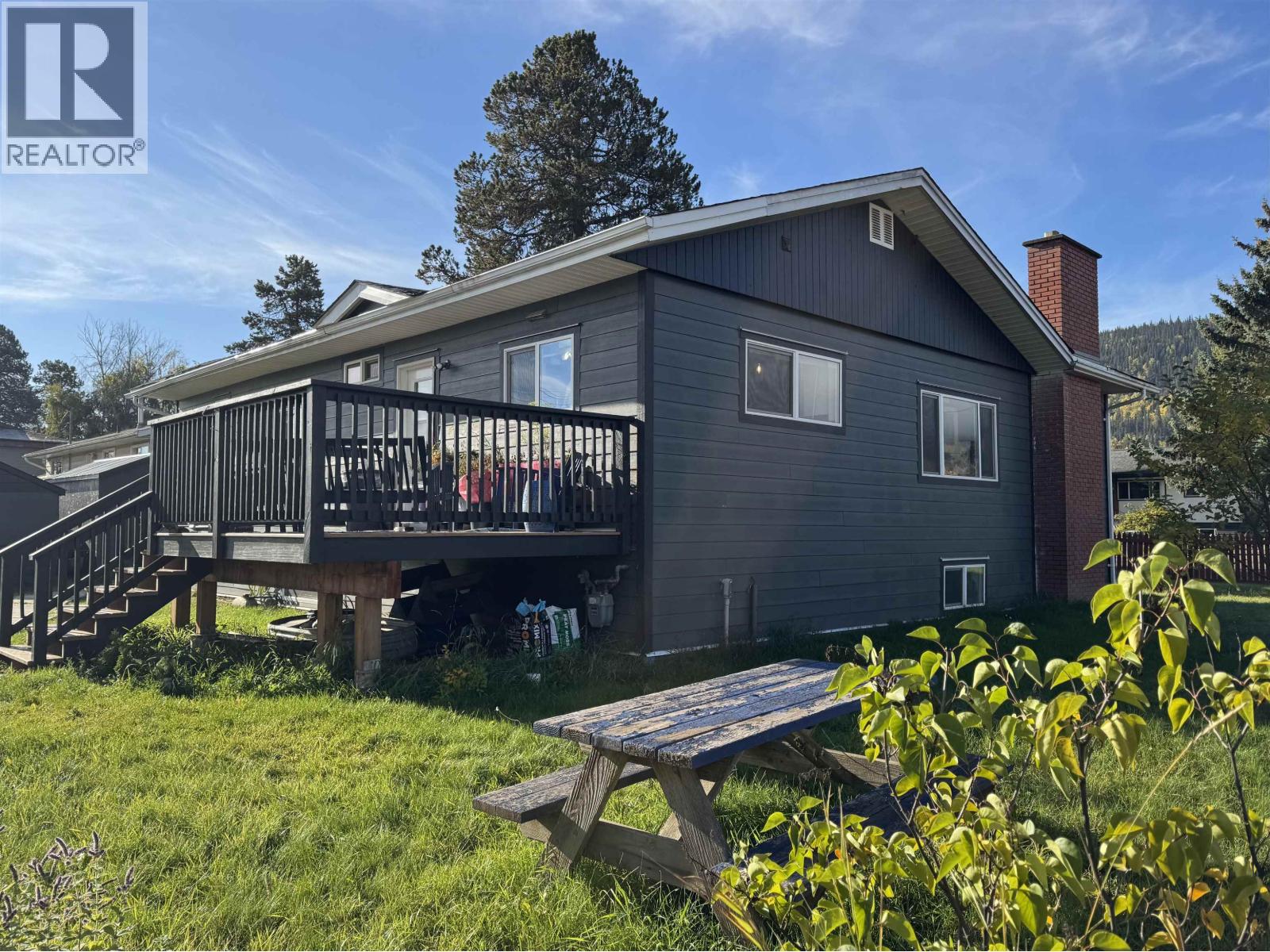 4186 2nd Avenue, Smithers, British Columbia  V0J 2N0 - Photo 2 - R3171475