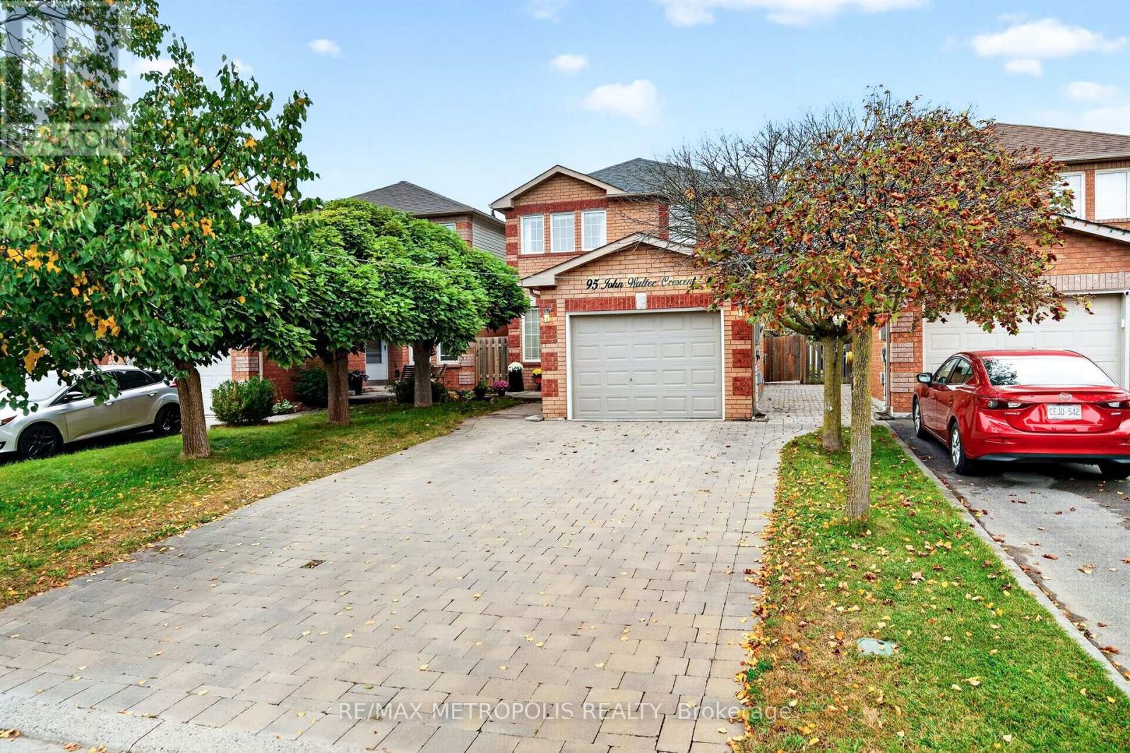 95 John Walter Crescent, Clarington, Ontario  L1E 2W8 - Photo 3 - E13848438