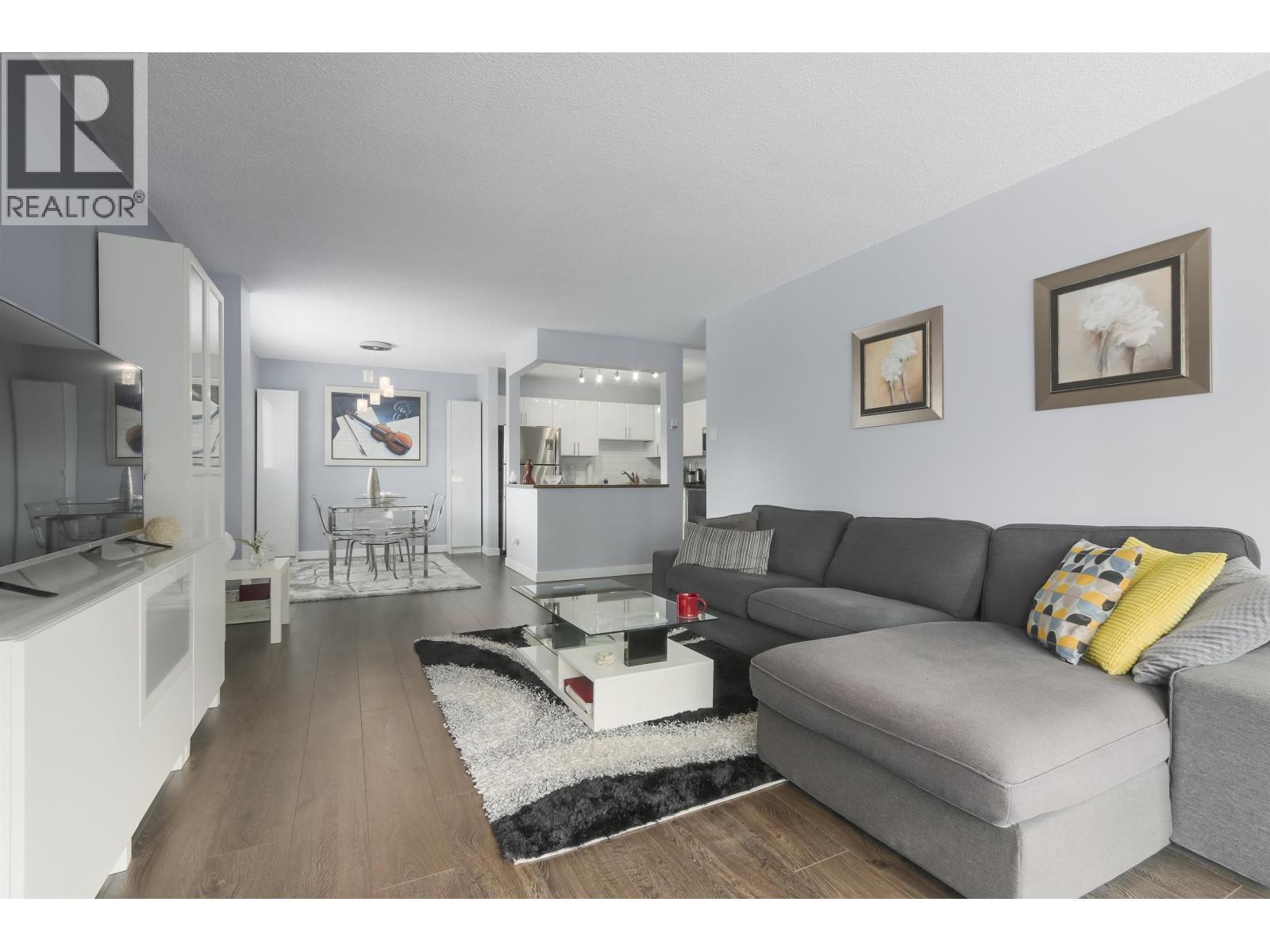 402 550 Eighth Street, New Westminster, British Columbia  V3M 3R9 - Photo 4 - R3171491