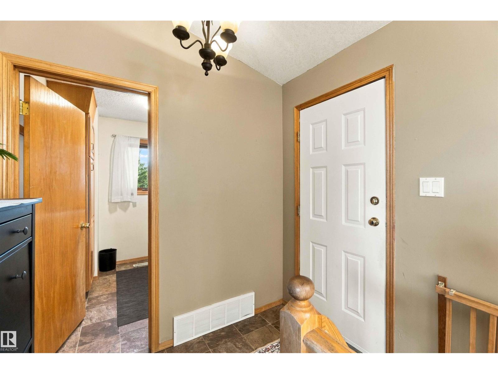 16, 56019 Rge Rd 230
