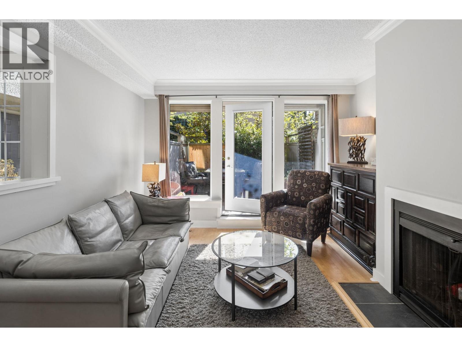 3 230 W 15th Street, North Vancouver, British Columbia  V7M 1S2 - Photo 9 - R3171413