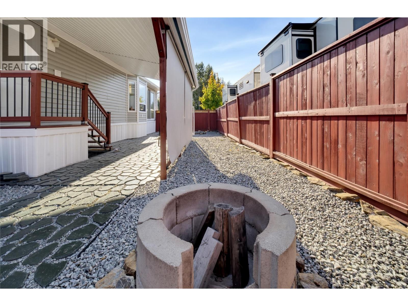 1383 Silver Sands Road Unit# 126, Sicamous, British Columbia  V0E 2V4 - Photo 12 - 10401917