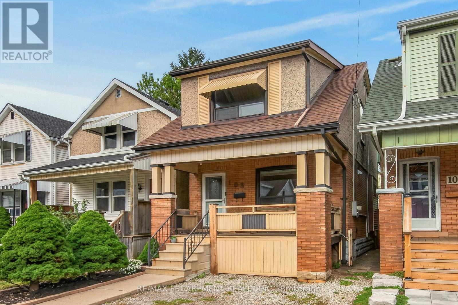 103 Belmont Avenue, Hamilton, Ontario  L8L 7M2 - Photo 2 - X13852122