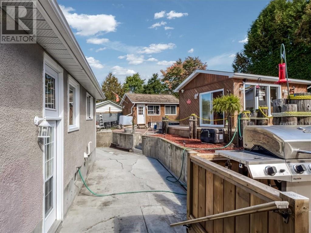 30 Fir St, Onaping, Ontario  P0M 2R0 - Photo 10 - 2130687