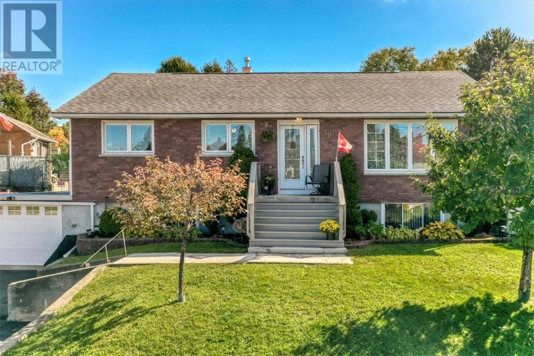 30 Fir St, Onaping, Ontario  P0M 2R0 - Photo 2 - 2130687