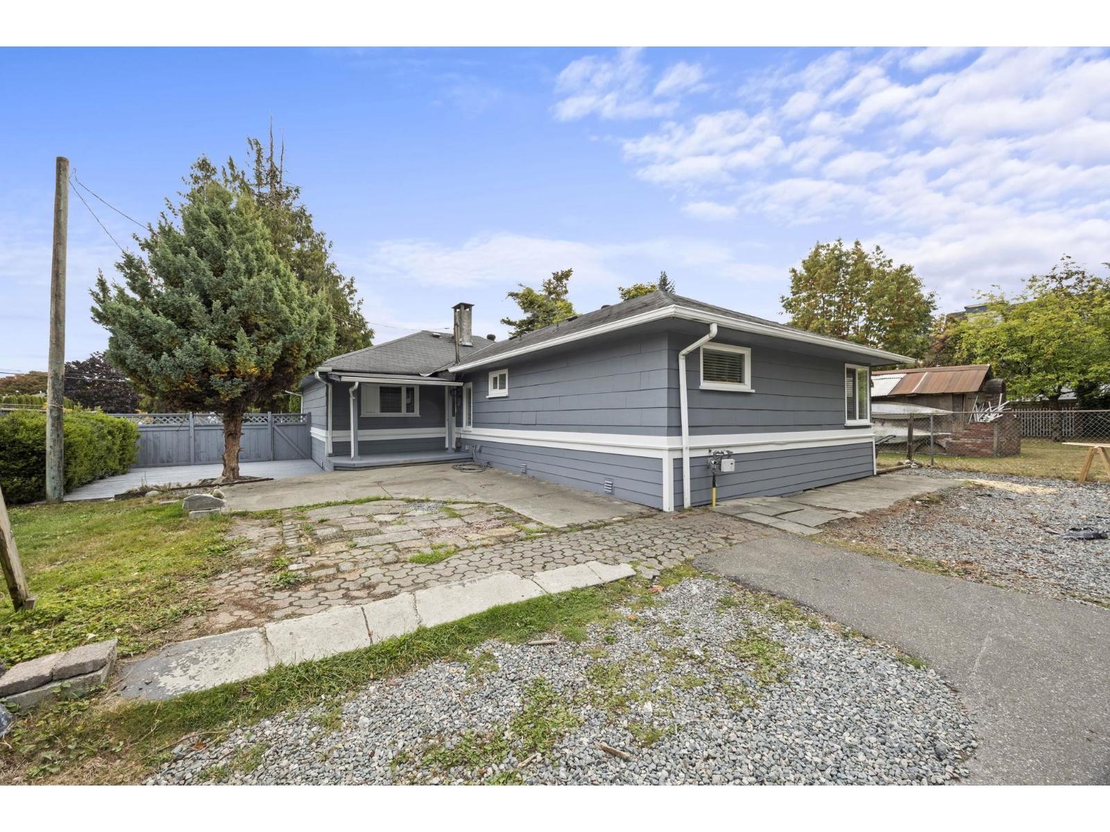 8495 164 STREET