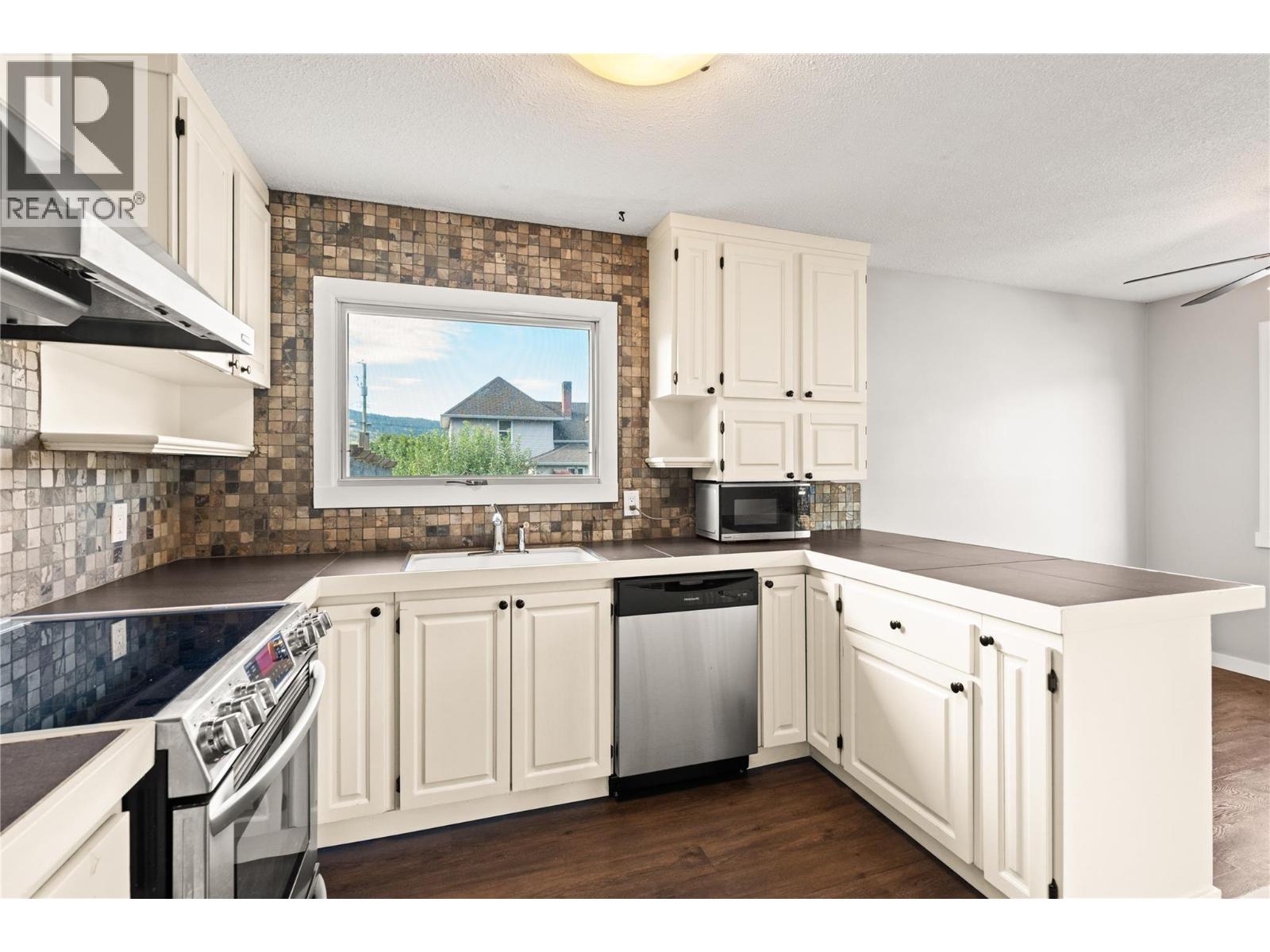 1603B 45TH Street