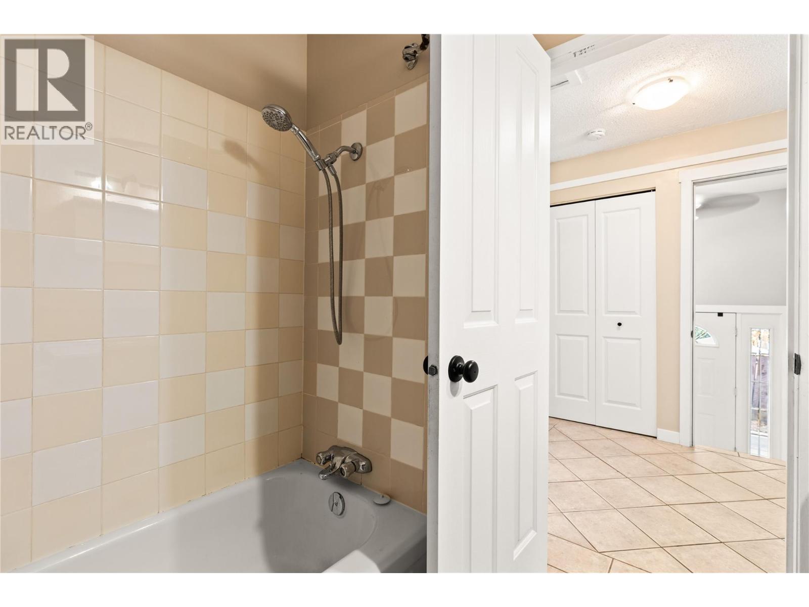 1603B 45TH Street
