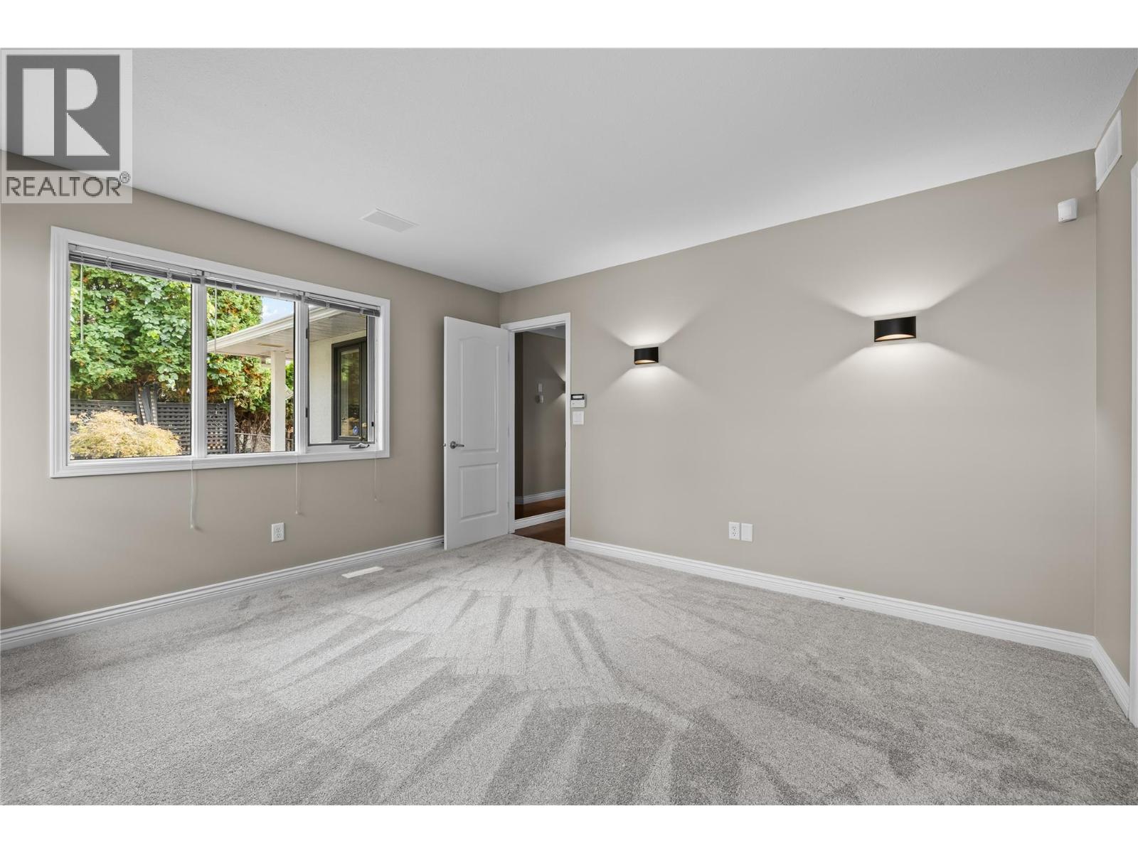 657 Royal View Drive