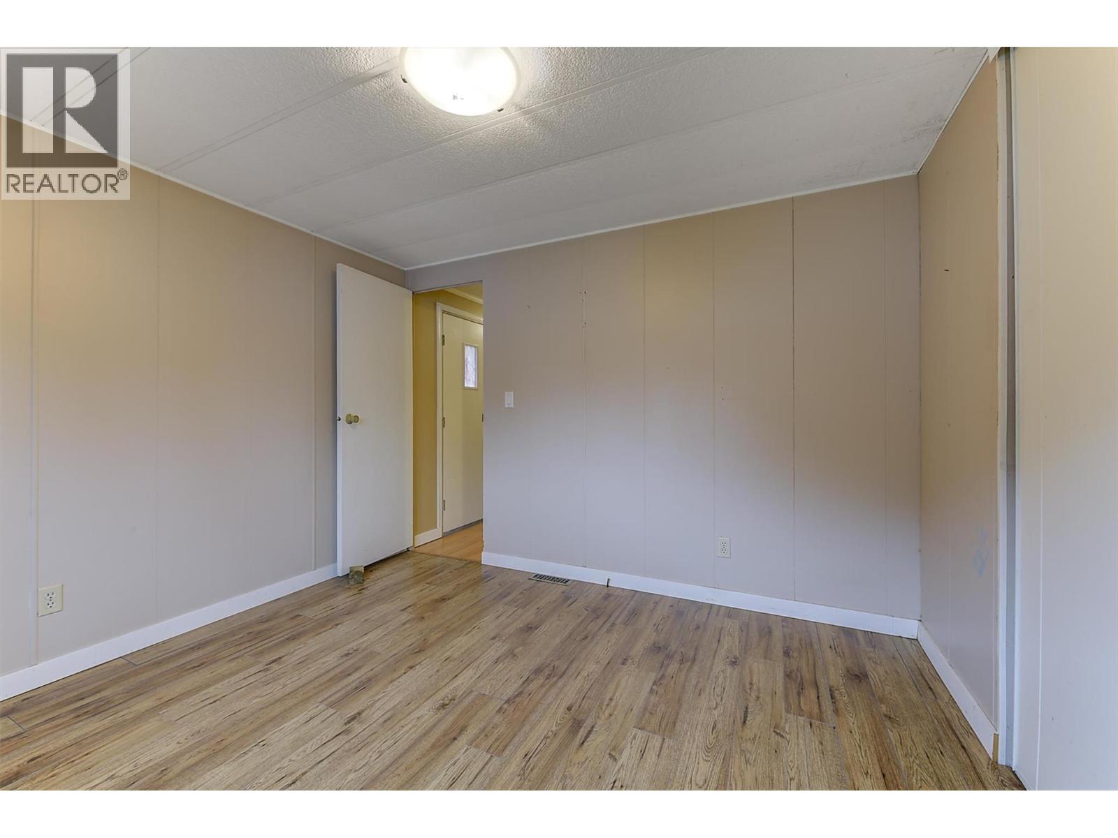 1929 97 Highway S Unit# 45