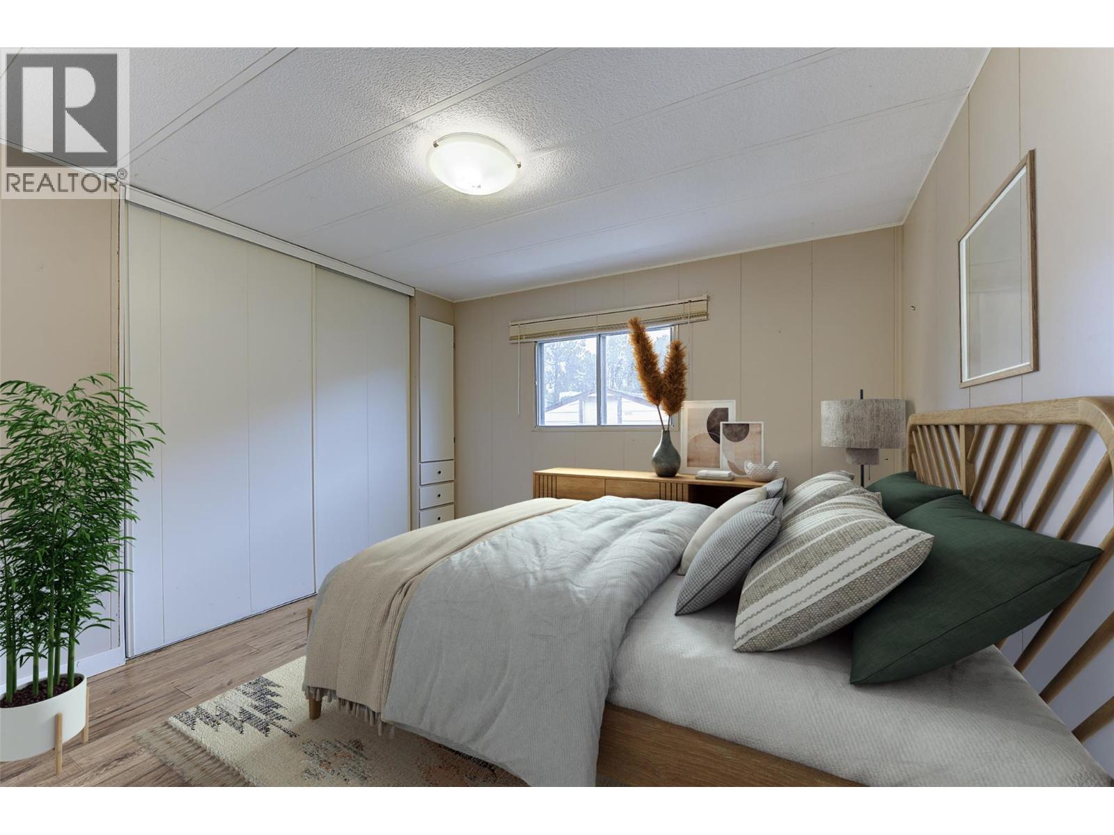 1929 97 Highway S Unit# 45
