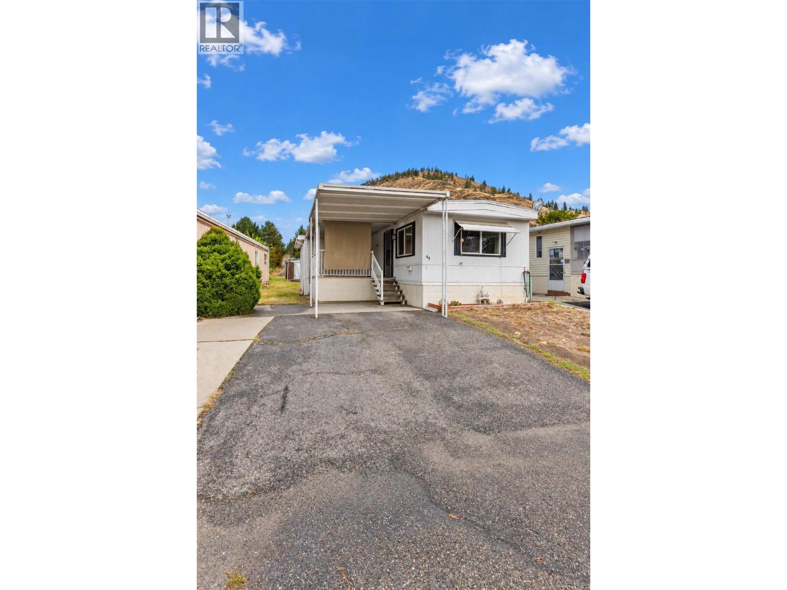 1929 97 Highway S Unit# 45