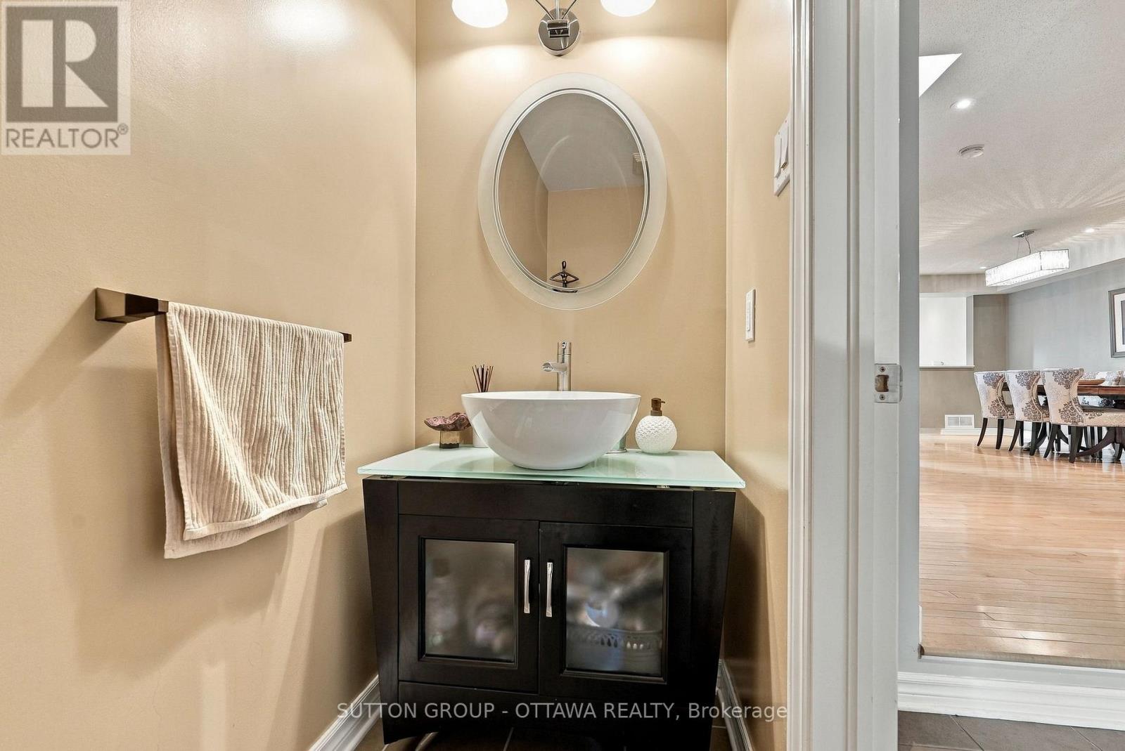 333 Riversedge Crescent, Ottawa, Ontario K1V 0Y7 - Photo 3 - X13852214