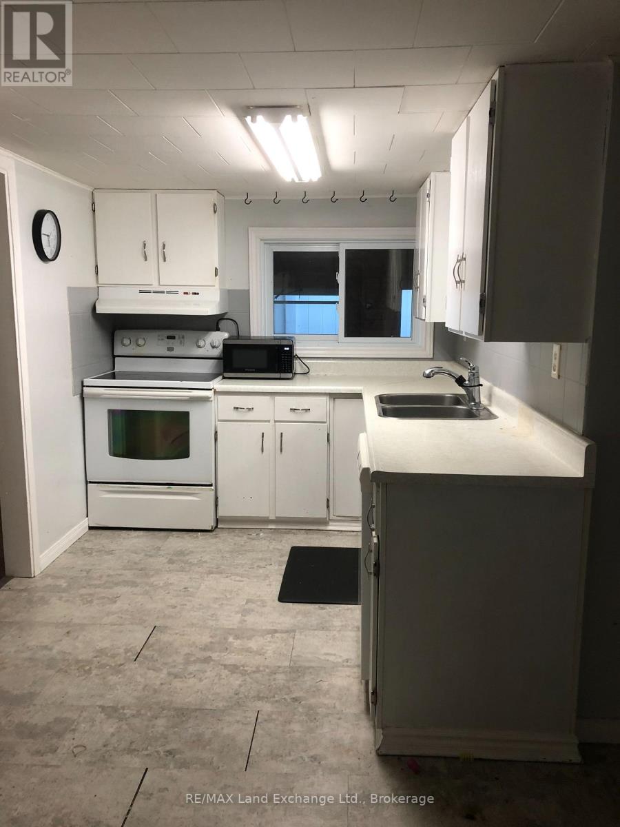 188 Broadway Street, Kincardine, Ontario  N2Z 2X9 - Photo 26 - X13846752