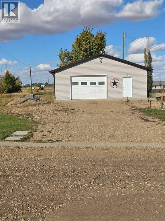 4 SIFTON Crescent