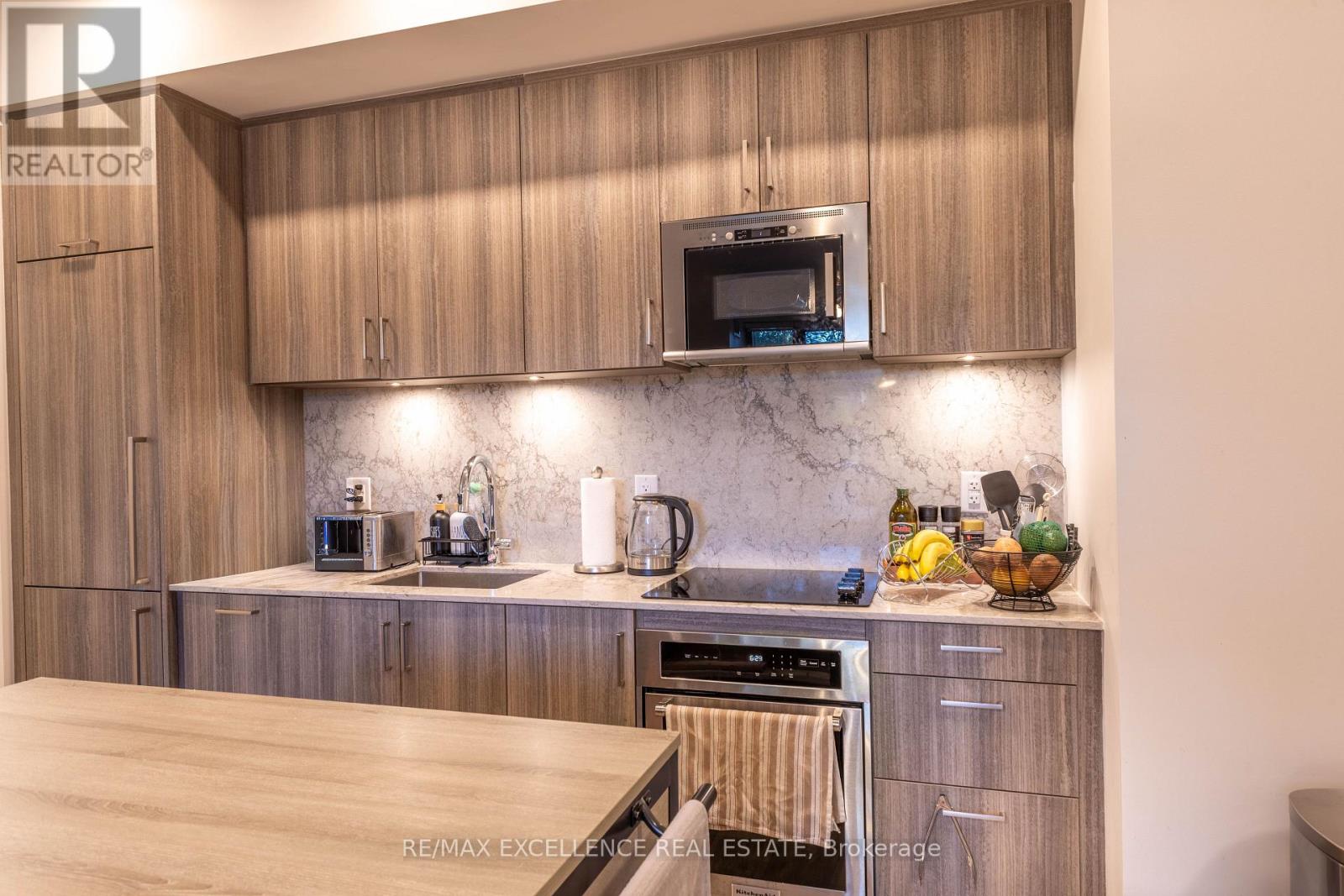 330 - 280 Howland Avenue, Toronto, Ontario  M5R 0C3 - Photo 10 - C13852238