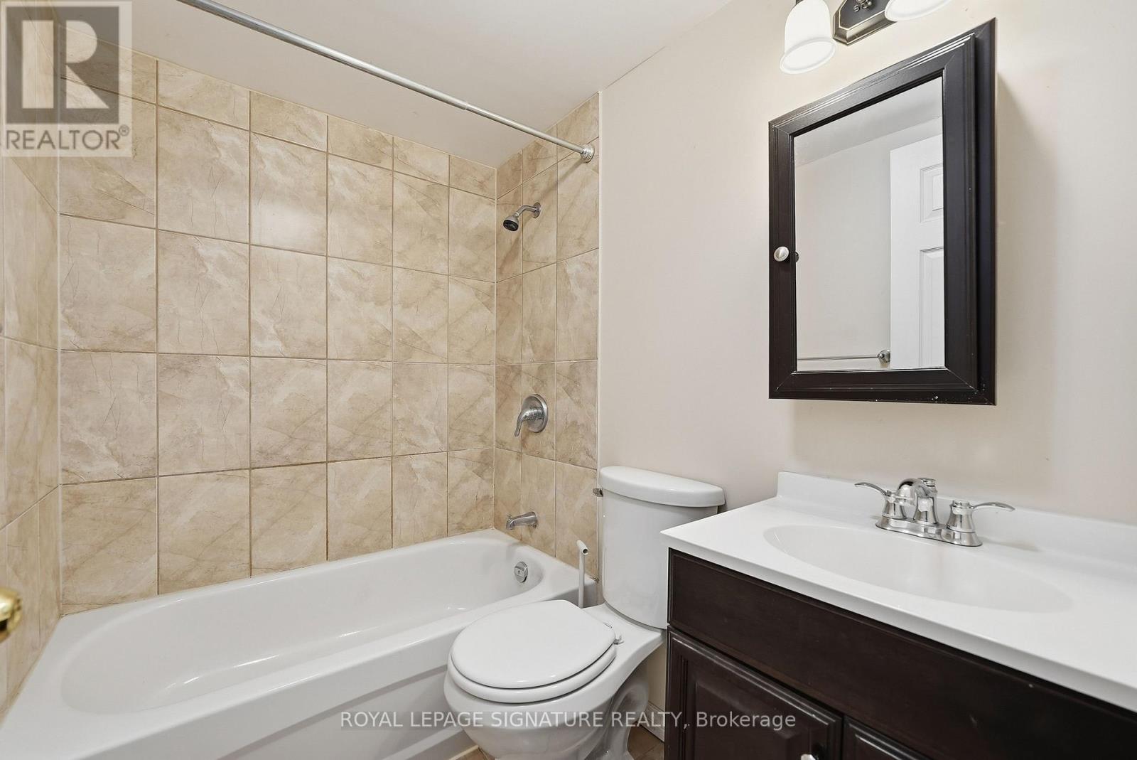 Lower - 531 Rodd Avenue, Pickering, Ontario L1W 2B1 - Photo 14 - E13852184