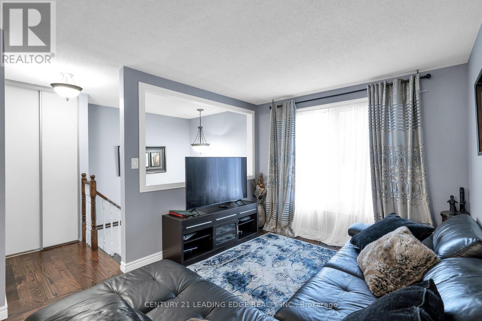 10 Fairbairn Court, Clarington, Ontario L1C 4K9 - Photo 7 - E13852242