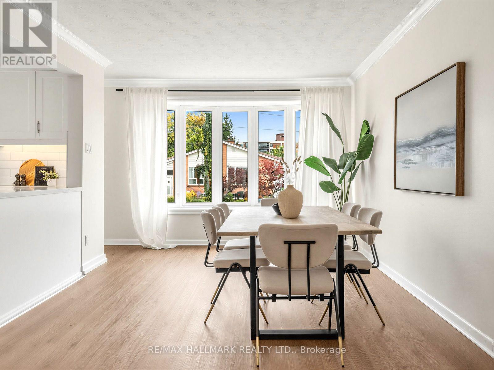 16 Avis Crescent, Toronto, Ontario M4B 1B7 - Photo 12 - E13852248