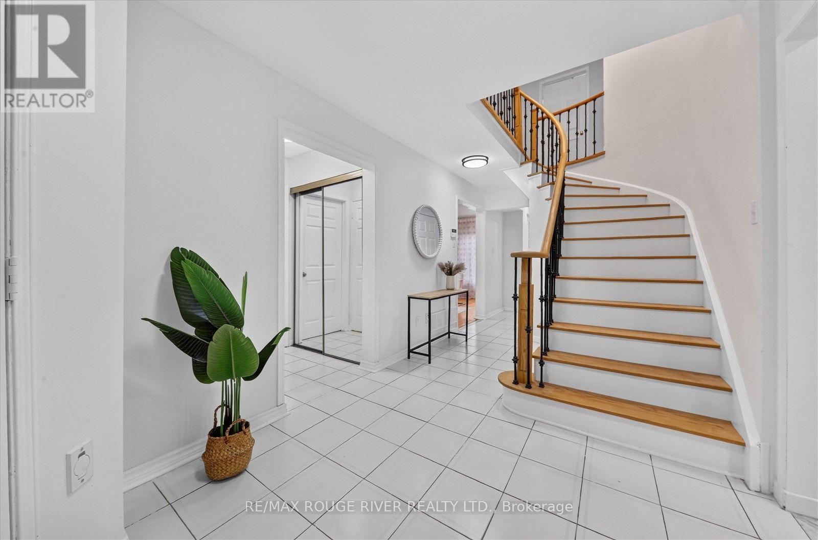 211 Ponymeadow Terrace, Toronto, Ontario  M1C 4W2 - Photo 17 - E13852274