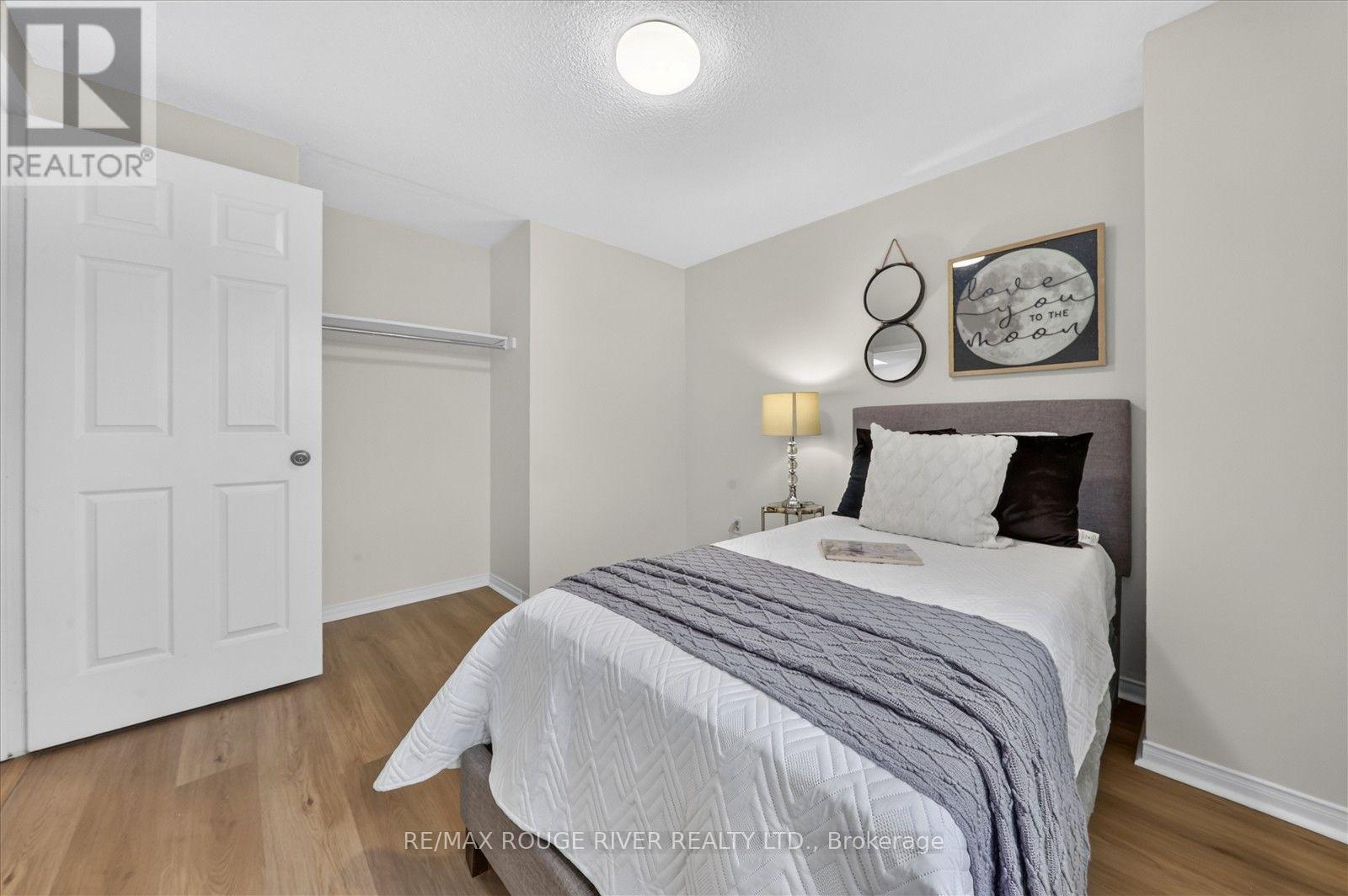 211 Ponymeadow Terrace, Toronto, Ontario  M1C 4W2 - Photo 27 - E13852274