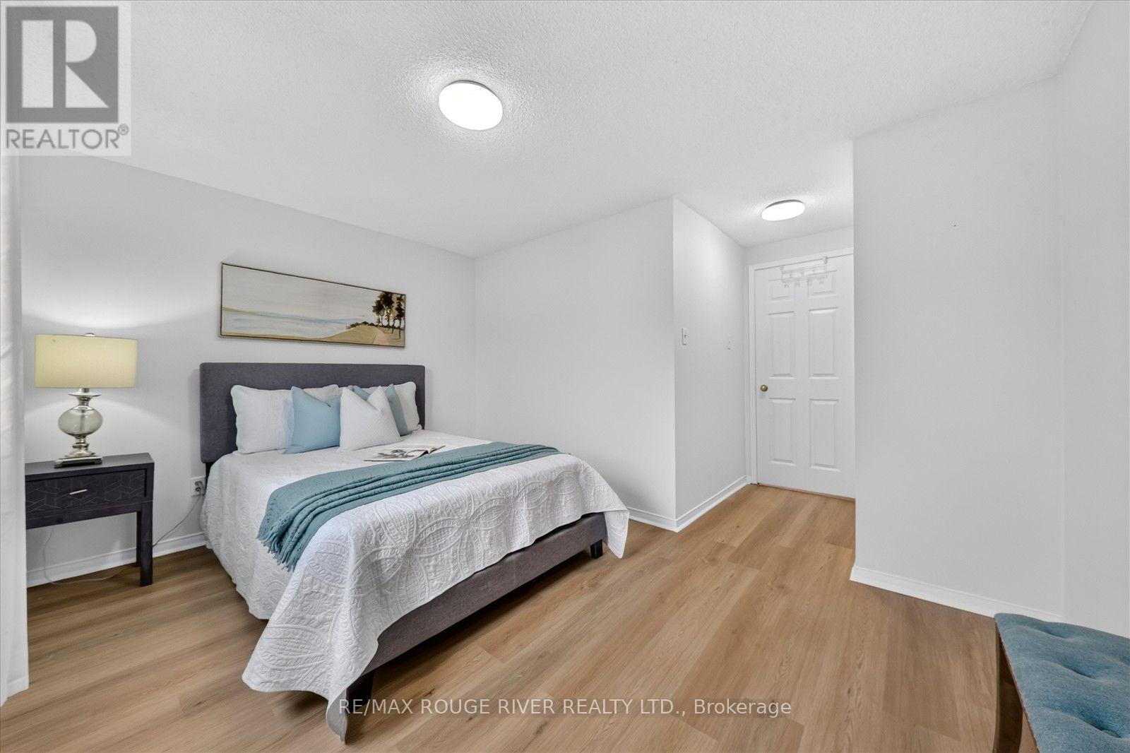 211 Ponymeadow Terrace, Toronto, Ontario  M1C 4W2 - Photo 28 - E13852274