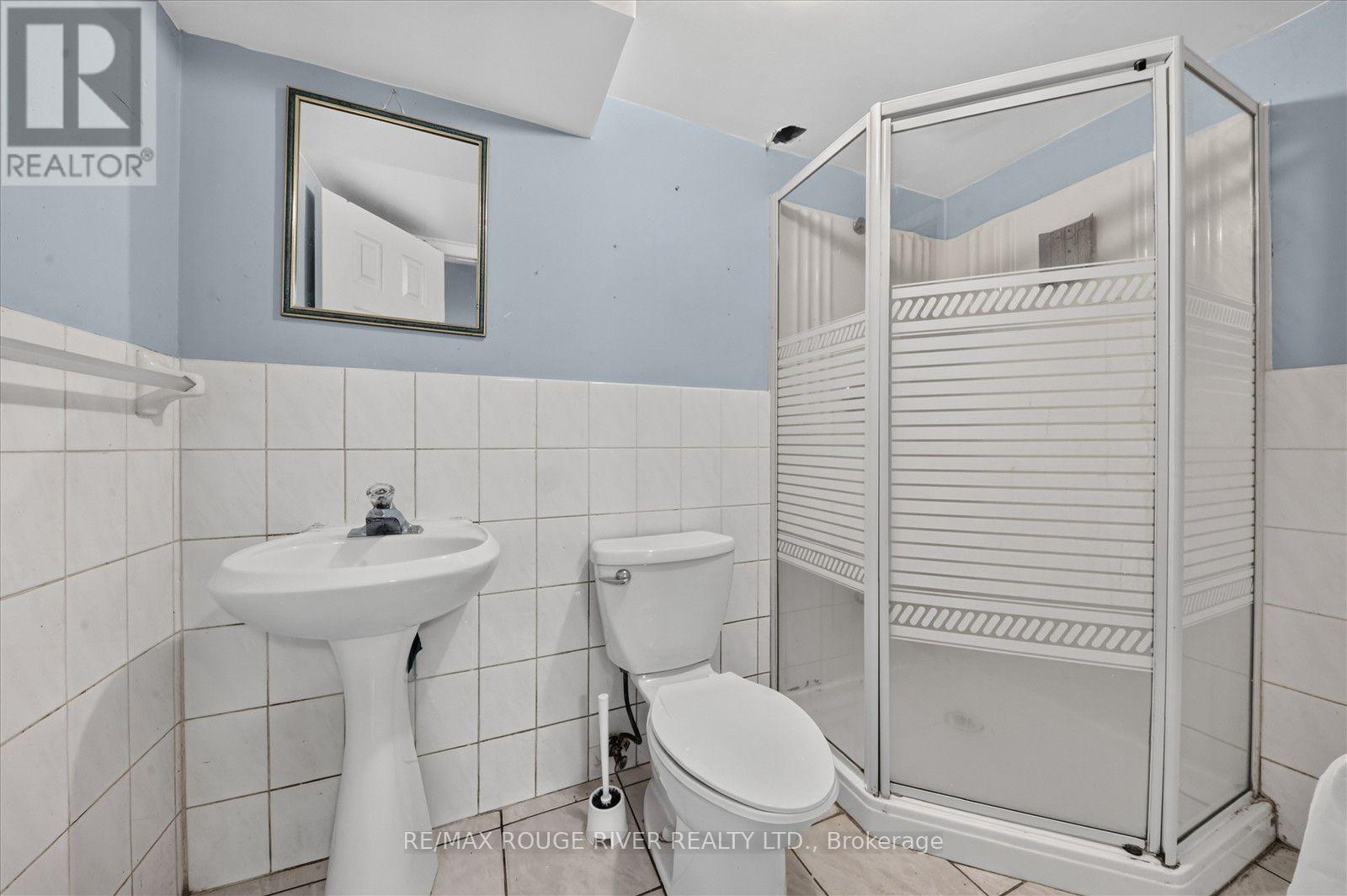 211 Ponymeadow Terrace, Toronto, Ontario  M1C 4W2 - Photo 38 - E13852274