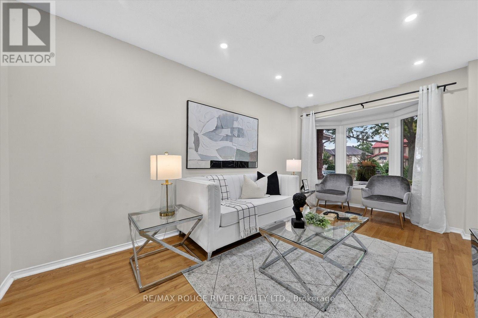 211 Ponymeadow Terrace, Toronto, Ontario  M1C 4W2 - Photo 7 - E13852274