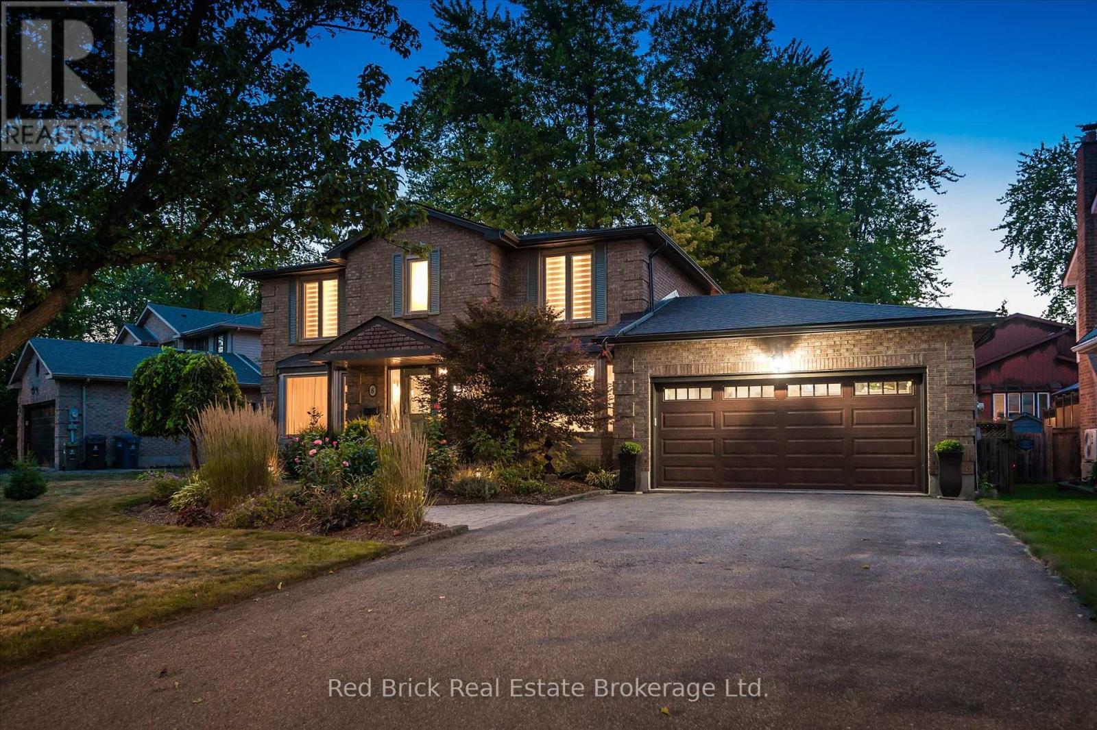 8 Sugarbush Place, Guelph, Ontario  N1H 7Z3 - Photo 1 - X13852220
