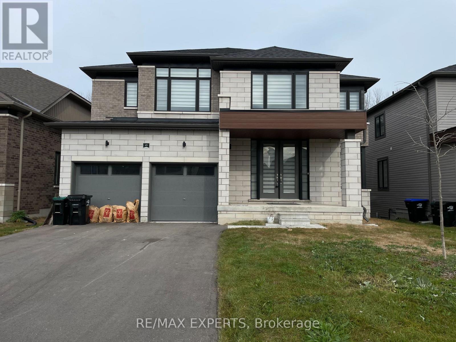 45 Del Ray Crescent, Wasaga Beach, Ontario L9Z 0N8 - Photo 1 - S13852250