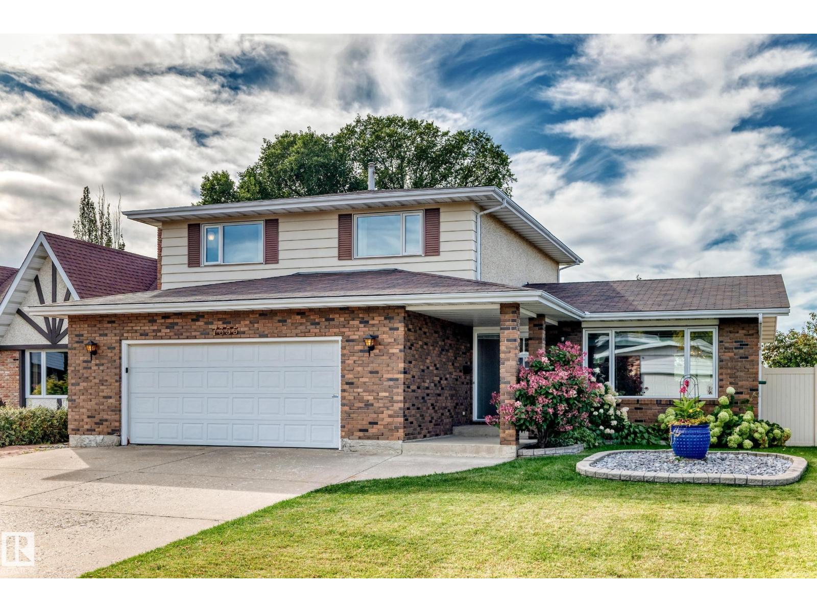 7355 18 AV NW