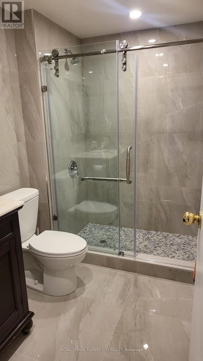 2605 Innisfil Road, Mississauga (Erin Mills), Ontario  L5M 4J1 - Photo 3 - W13852226