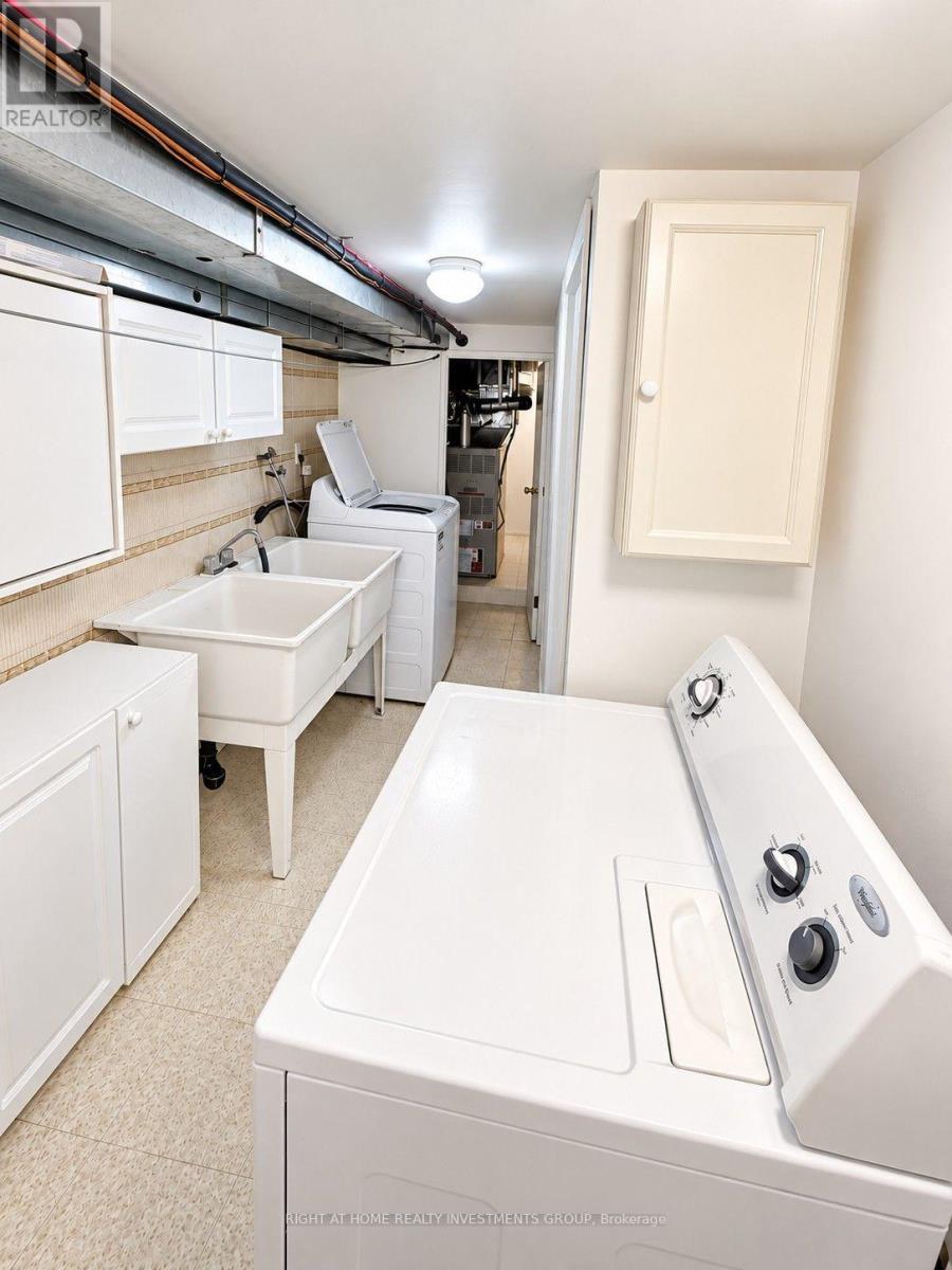 242 Silverthorn Avenue, Toronto, Ontario  M6N 3K4 - Photo 16 - W13852280