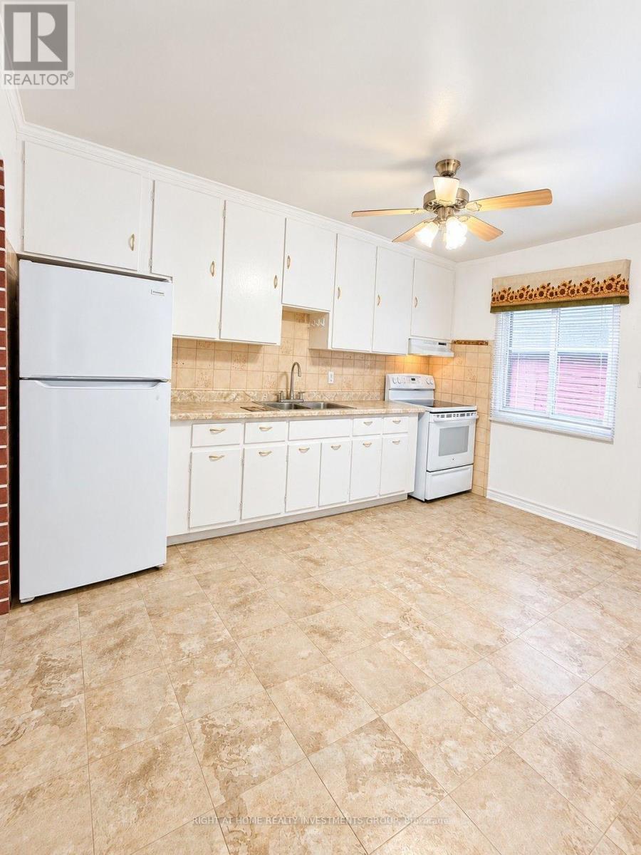 242 Silverthorn Avenue, Toronto, Ontario  M6N 3K4 - Photo 22 - W13852280