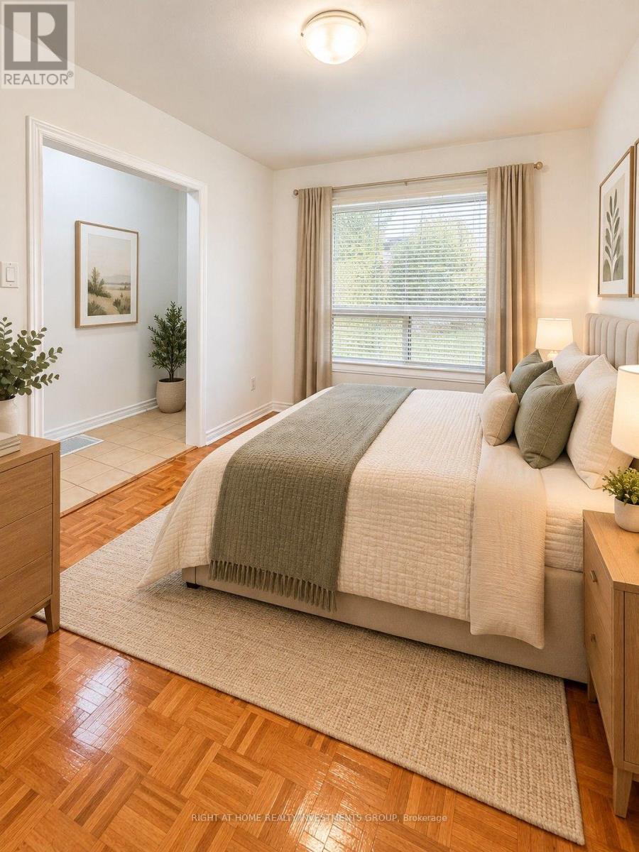 242 Silverthorn Avenue, Toronto, Ontario  M6N 3K4 - Photo 29 - W13852280