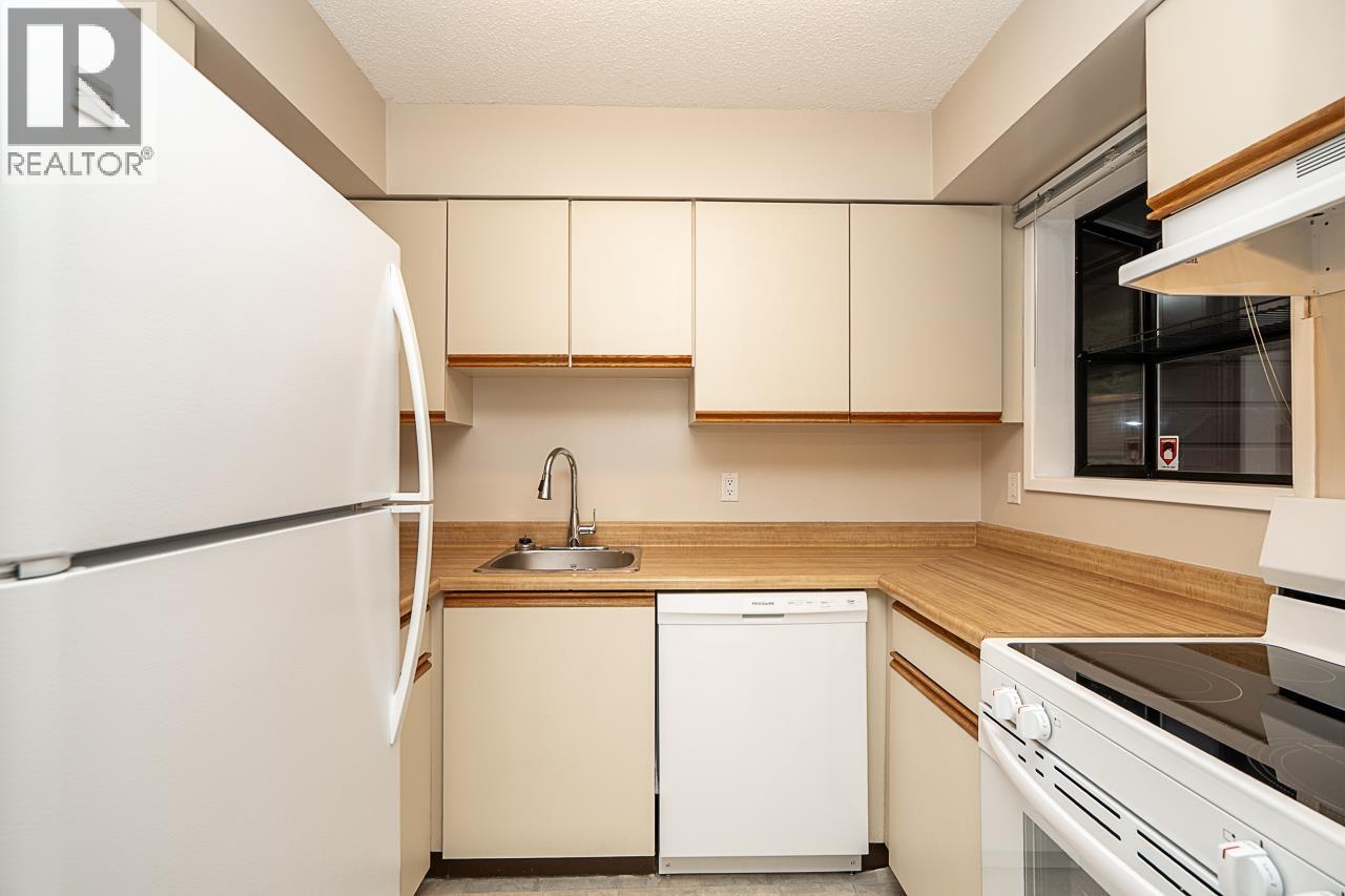 4248 Garden Grove Drive, Burnaby, British Columbia  V5G 4G6 - Photo 9 - R3171478