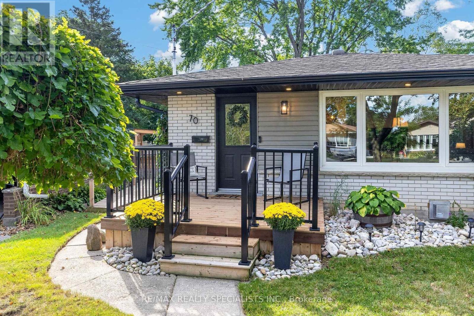 70 Duncairn Avenue, Kitchener, Ontario  N2M 4S4 - Photo 6 - X13852288
