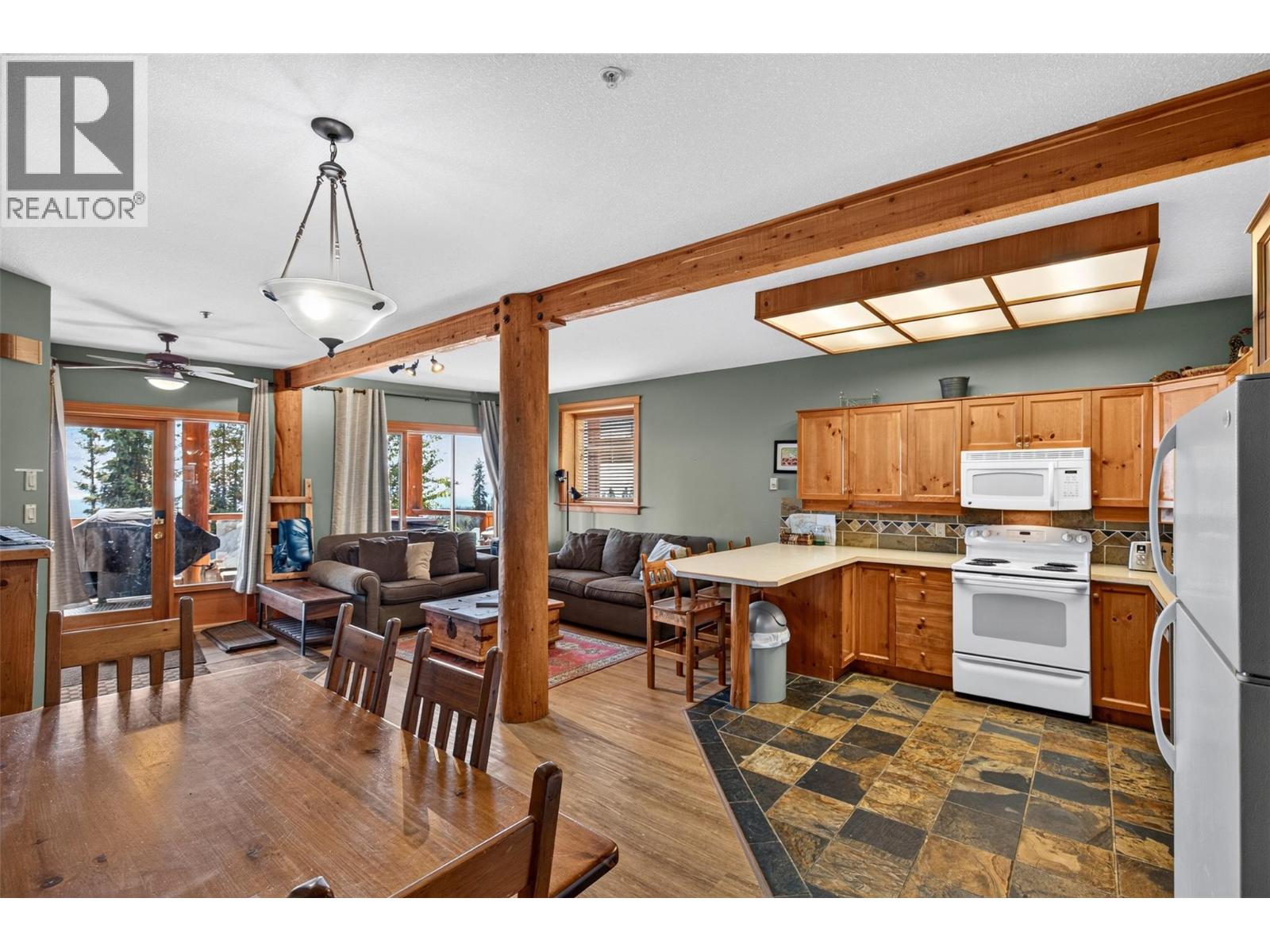 5873 Snow Pines Crescent Unit# A, Big White, British Columbia  V1P 1T4 - Photo 8 - 10401471