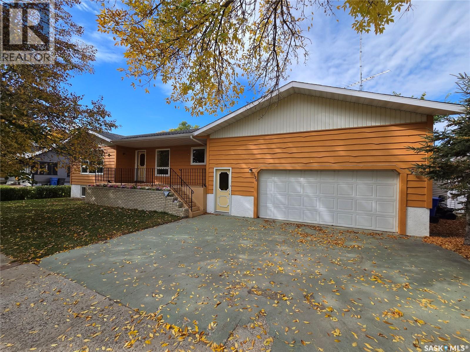 125 Mainprize STREET, Midale, Saskatchewan