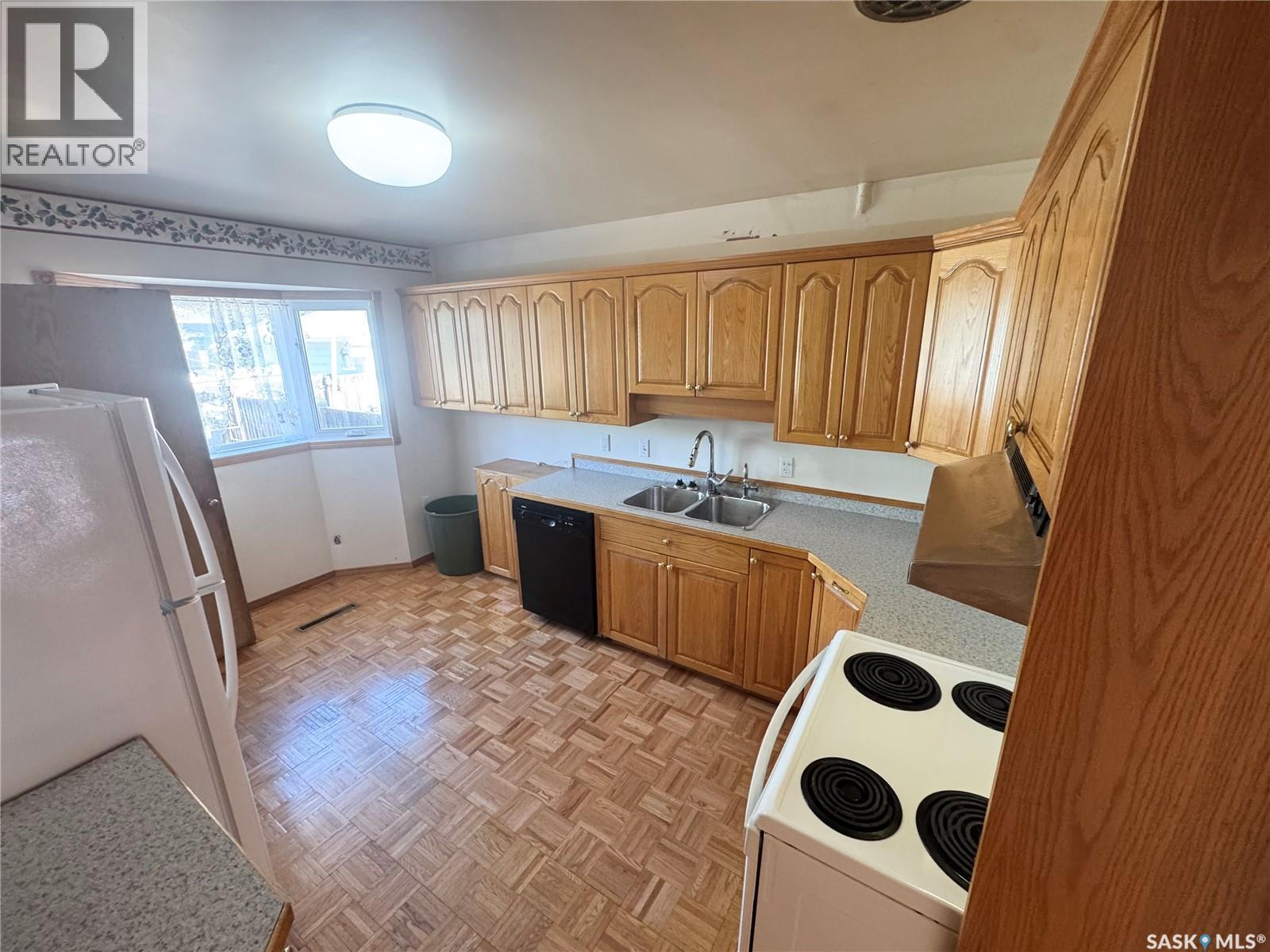 3726 Normandy Avenue, Regina, Saskatchewan  S4S 0X9 - Photo 5 - SK050099