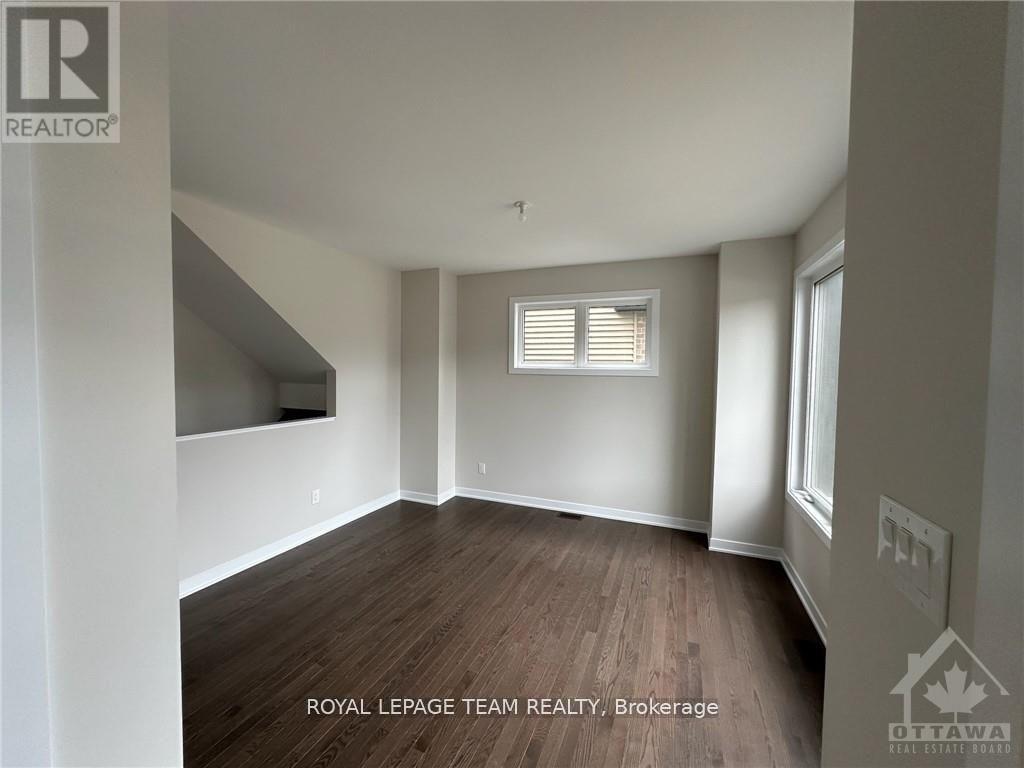 201 Conservancy Drive, Ottawa, Ontario K2J 7M5 - Photo 2 - X13852324