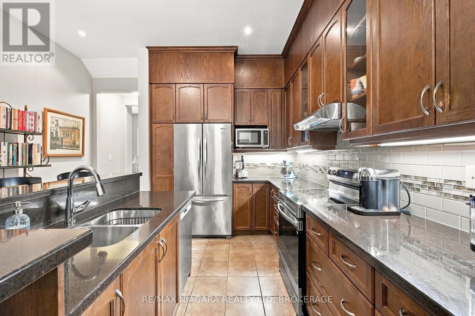 4 Blackbird Street, Niagara-On-The-Lake, Ontario  L0S 1J0 - Photo 15 - X13852296