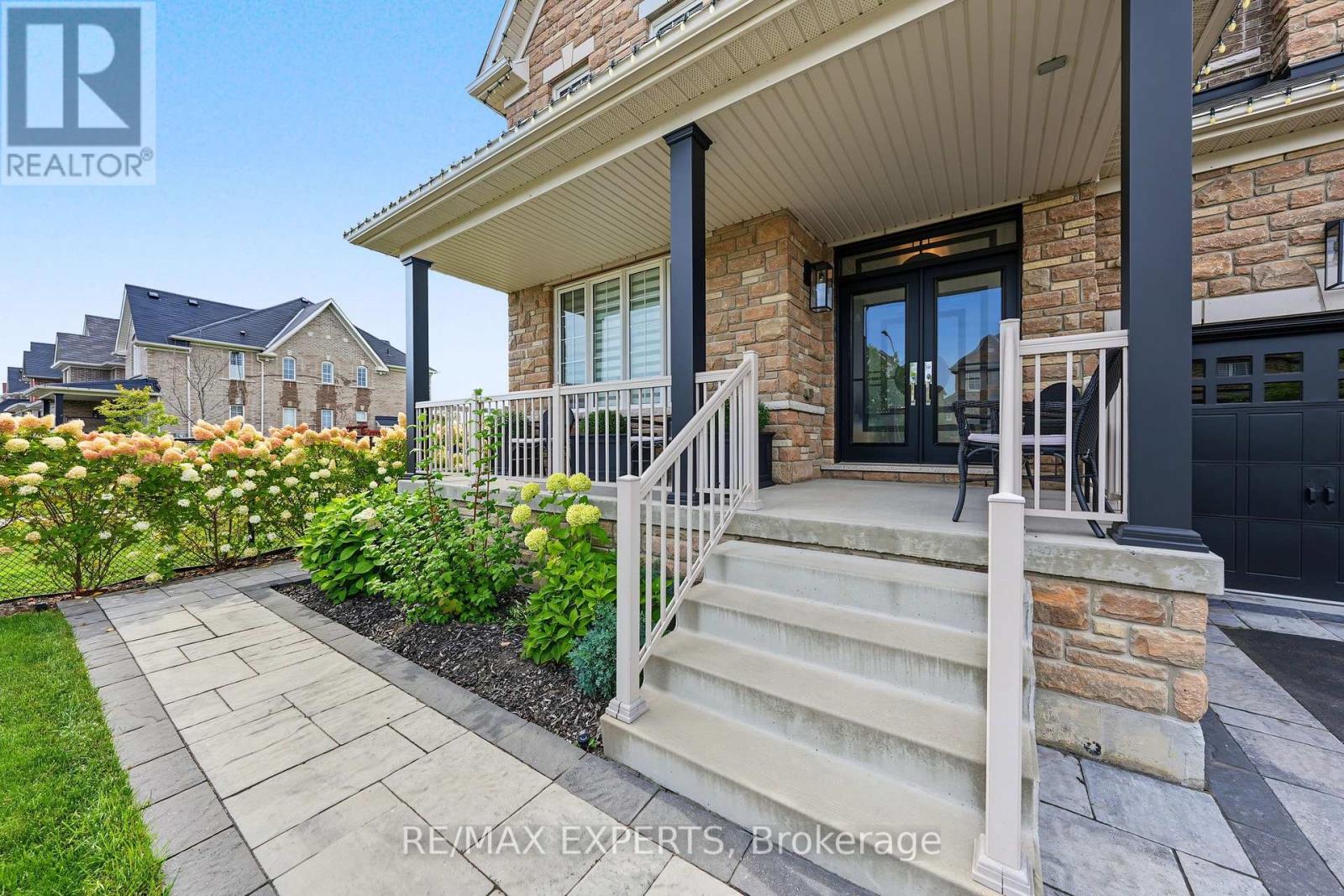 24 Pierce Place, New Tecumseth, Ontario  L0G 1W0 - Photo 4 - N13852320