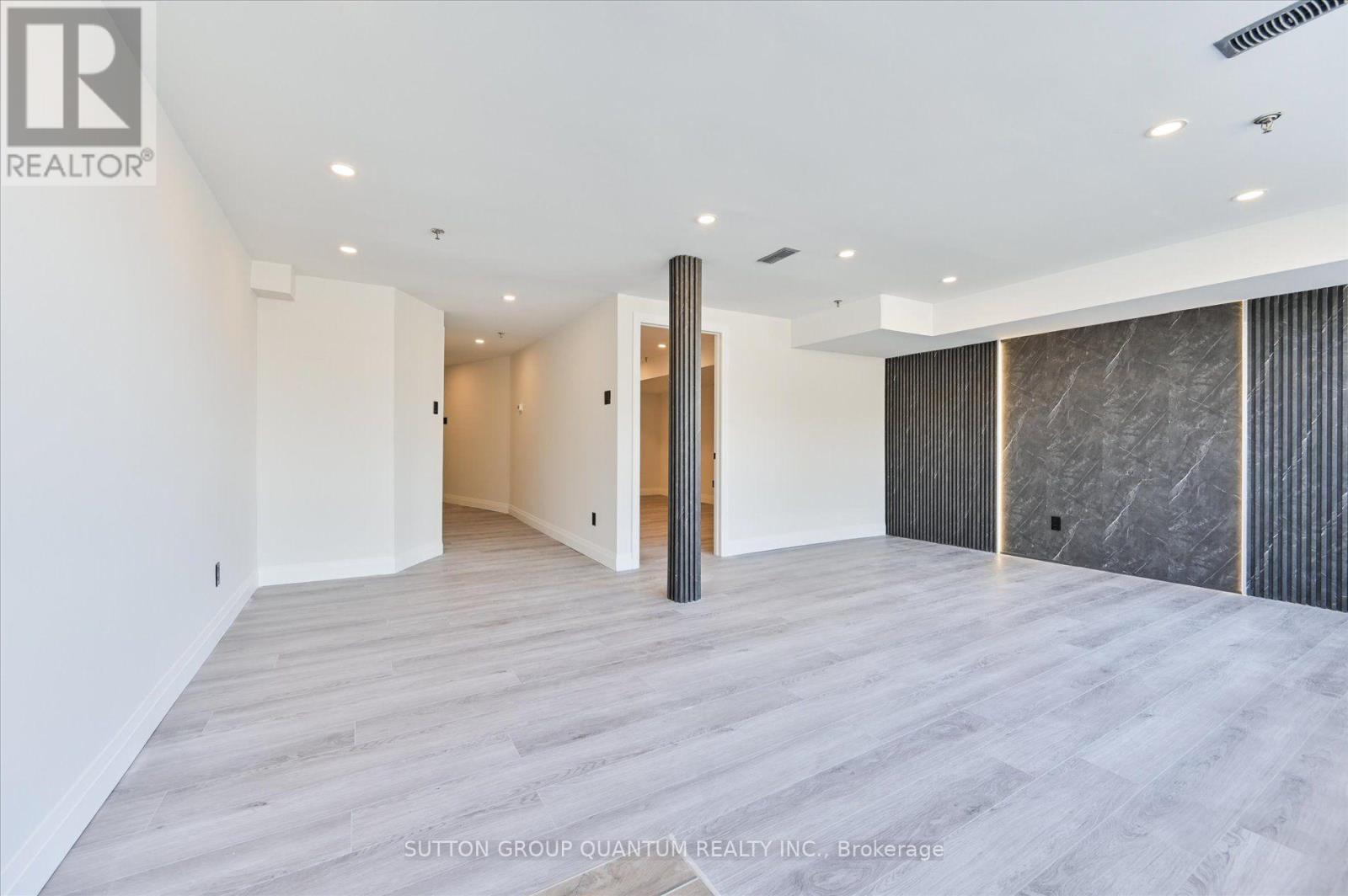 24 - 7171 Torbram Road, Mississauga, Ontario  L4T 3W4 - Photo 2 - W13852294