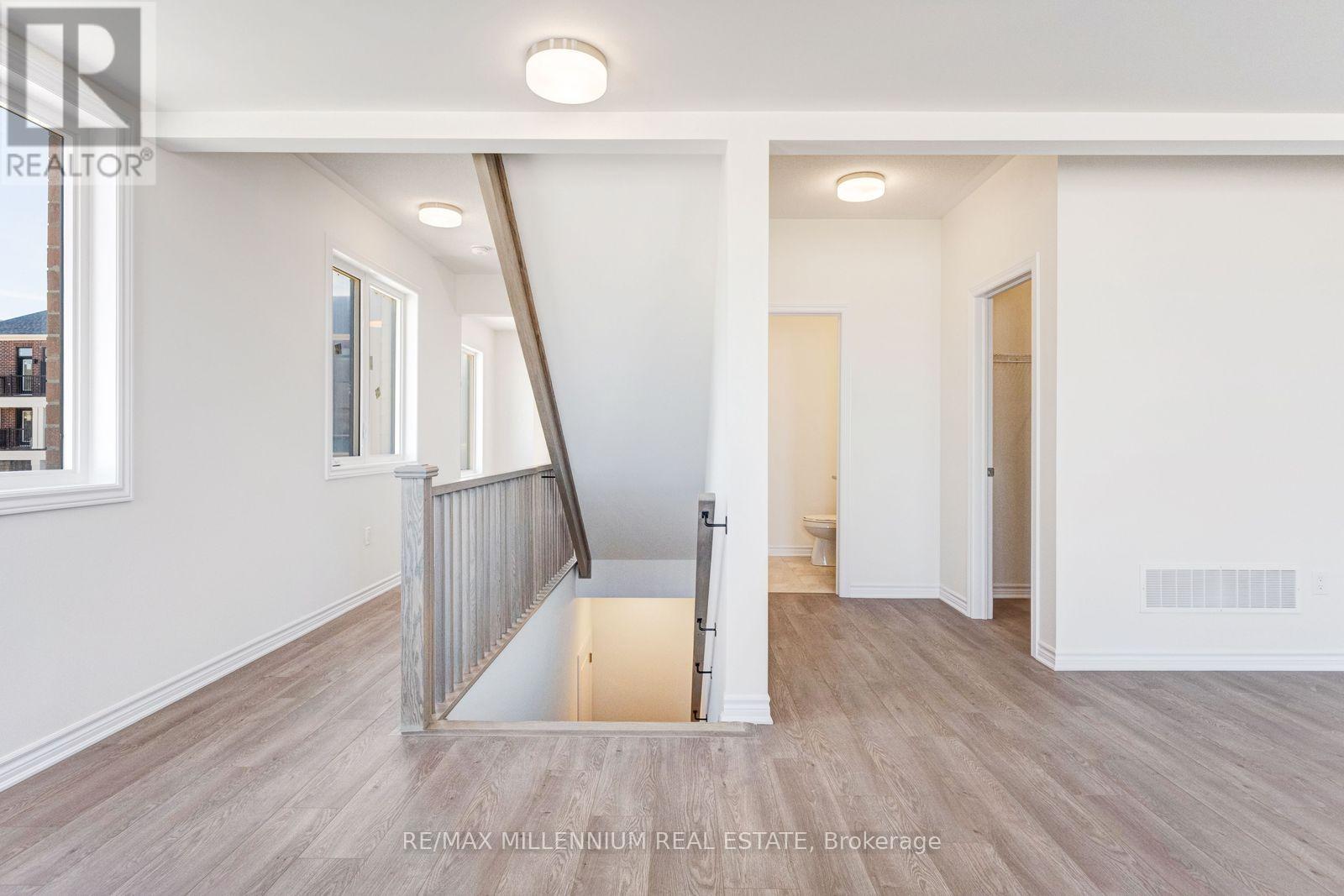 Upper - 34 Thornbird Crescent, Brampton, Ontario  L7A 0B8 - Photo 6 - W13852306